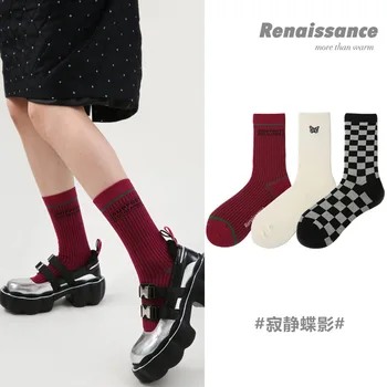 Оригинальные классические носки для девочек в шахматном порядке, весна и осень, новые хлопковые носки для скейтборда с вышивкой бабочкой средней длины